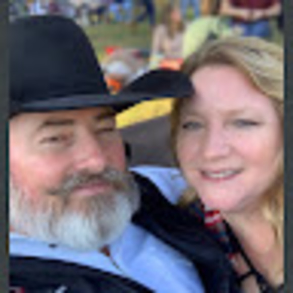 Meet your Posher, Amanda - Picture 1 of 1